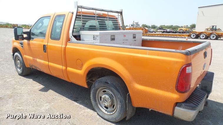 image for item DB3488 2010 Ford F250 Super Duty SuperCab pickup truck