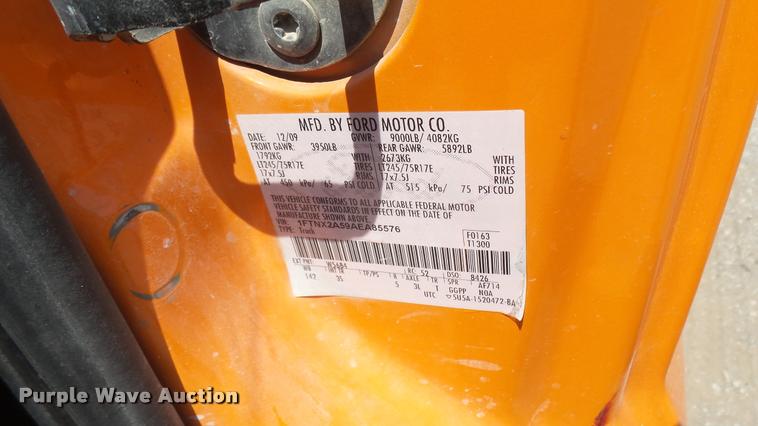 image for item DB3488 2010 Ford F250 Super Duty SuperCab pickup truck