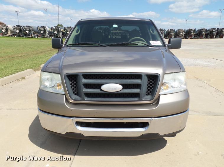 image for item DB4123 2006 Ford F150 XLT SuperCrew pickup truck