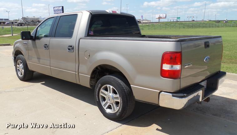 image for item DB4123 2006 Ford F150 XLT SuperCrew pickup truck