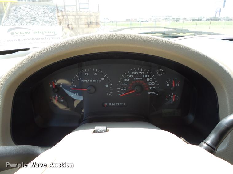 image for item DB4123 2006 Ford F150 XLT SuperCrew pickup truck