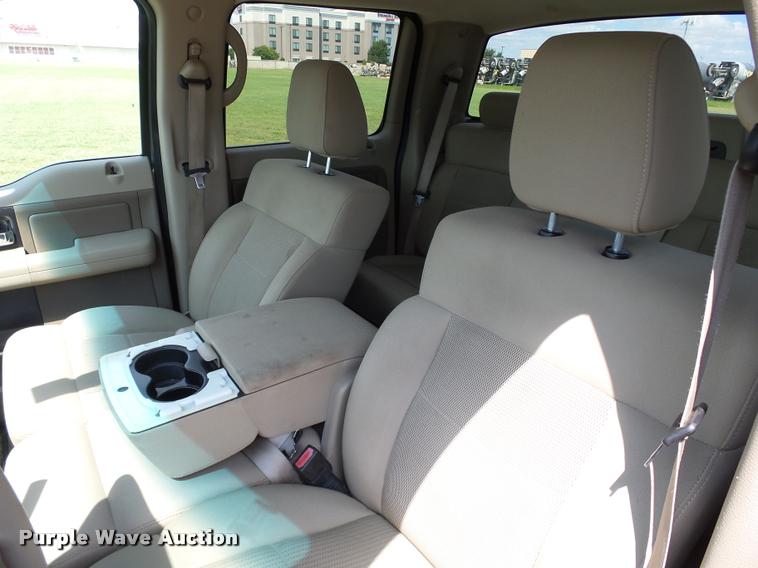 image for item DB4123 2006 Ford F150 XLT SuperCrew pickup truck