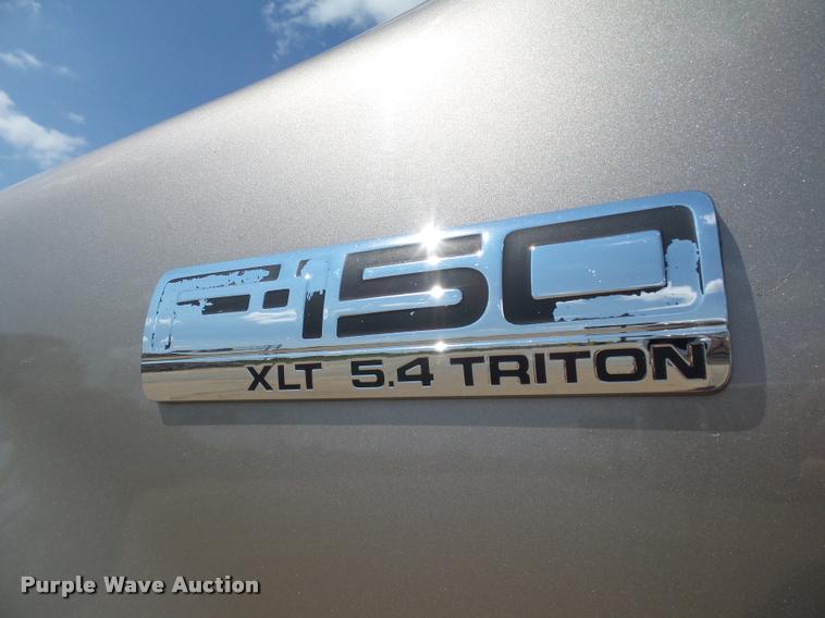 image for item DB4123 2006 Ford F150 XLT SuperCrew pickup truck