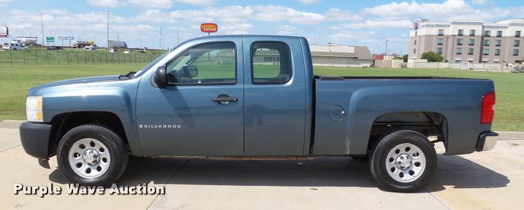 image for item DB4124 2008 Chevrolet Silverado 1500 Ext. Cab pickup truck