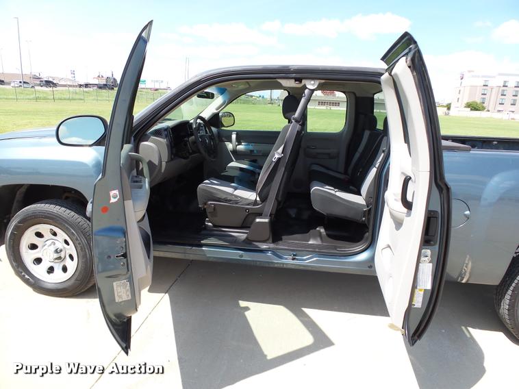 image for item DB4124 2008 Chevrolet Silverado 1500 Ext. Cab pickup truck