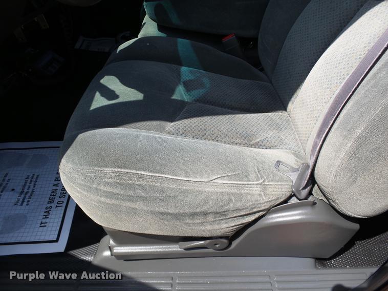 image for item DB4126 2004 Chevrolet Silverado 2500HD Ext. Cab pickup truck