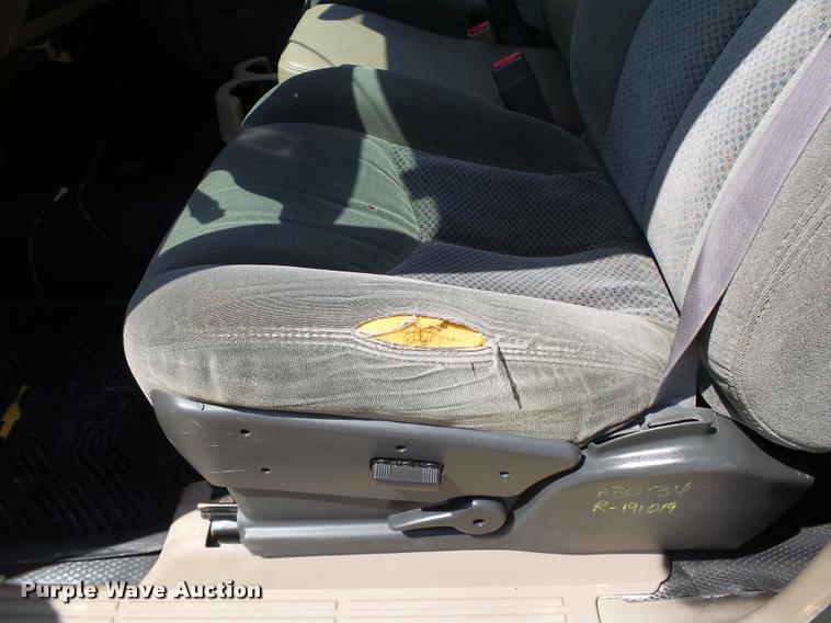 image for item DB4127 2005 Chevrolet Silverado 2500HD pickup truck