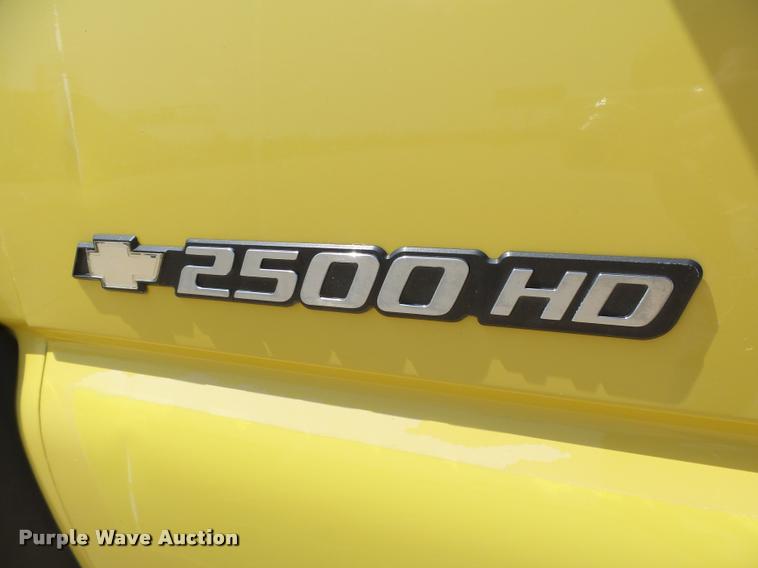 image for item DB4127 2005 Chevrolet Silverado 2500HD pickup truck