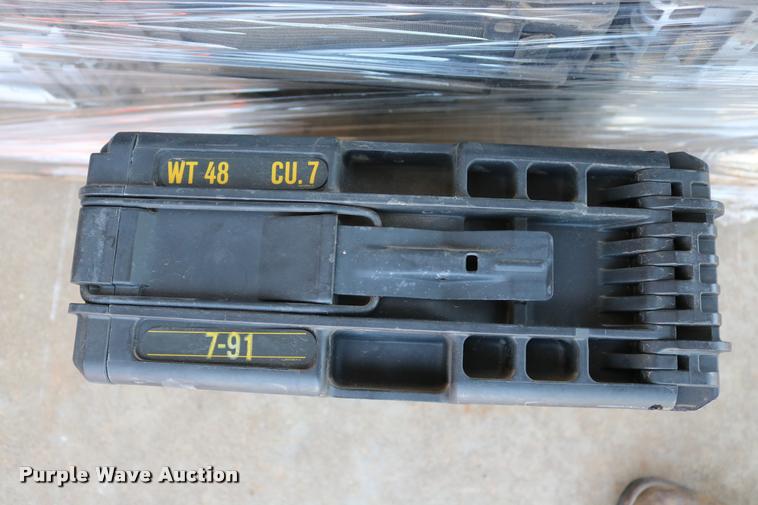 image for item DB4137 (30) Bradley M791 ammunition cases