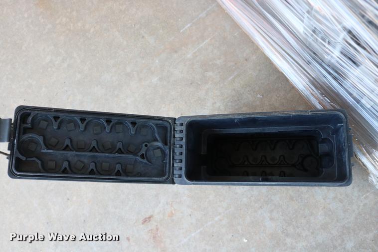 image for item DB4137 (30) Bradley M791 ammunition cases