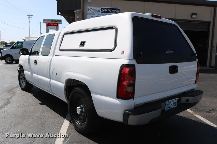 image for item DB4138 2006 Chevrolet Silverado 1500 Ext. Cab pickup truck