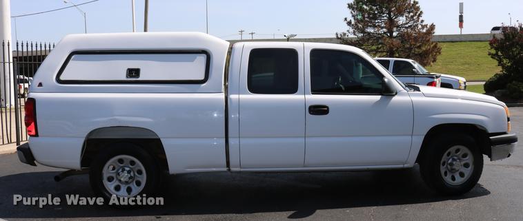 image for item DB4138 2006 Chevrolet Silverado 1500 Ext. Cab pickup truck