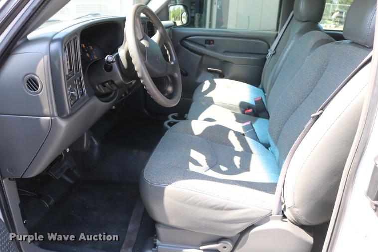 image for item DB4138 2006 Chevrolet Silverado 1500 Ext. Cab pickup truck