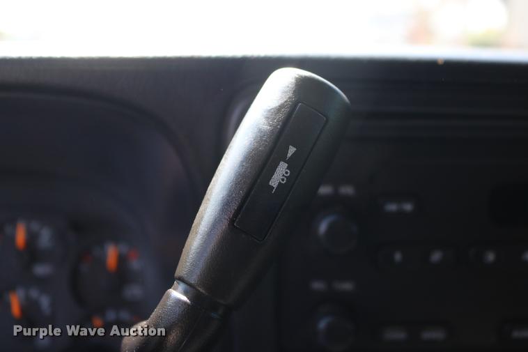 image for item DB4138 2006 Chevrolet Silverado 1500 Ext. Cab pickup truck