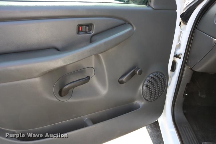 image for item DB4138 2006 Chevrolet Silverado 1500 Ext. Cab pickup truck