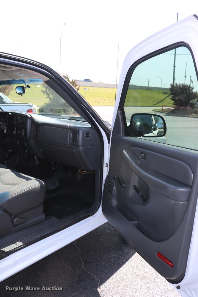 image for item DB4138 2006 Chevrolet Silverado 1500 Ext. Cab pickup truck