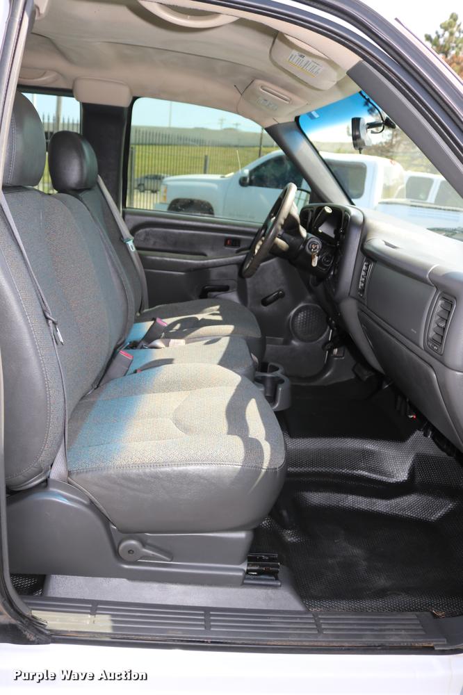 image for item DB4138 2006 Chevrolet Silverado 1500 Ext. Cab pickup truck