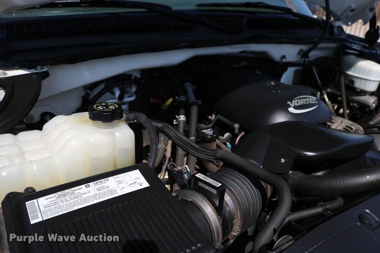 image for item DB4139 2006 Chevrolet Silverado 2500HD Ext. Cab pickup truck