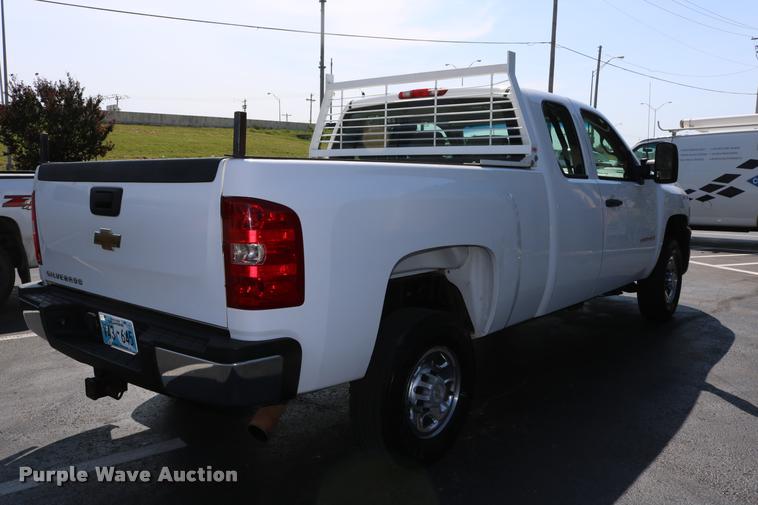image for item DB4140 2007 Chevrolet Silverado 2500HD Ext. Cab pickup truck