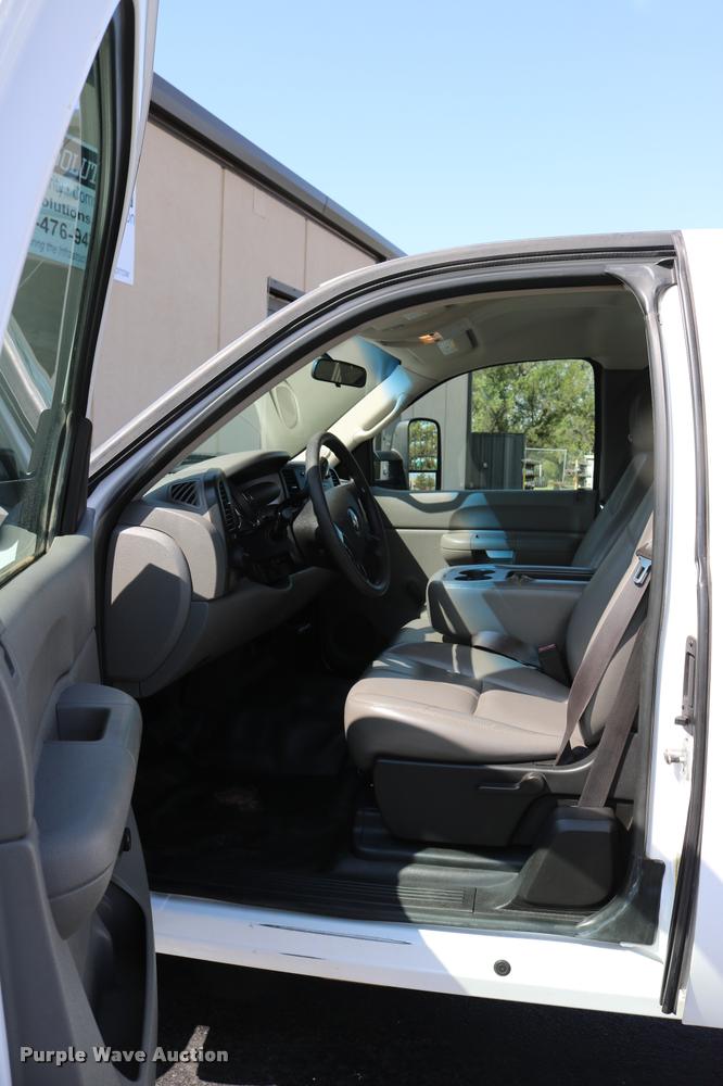 image for item DB4140 2007 Chevrolet Silverado 2500HD Ext. Cab pickup truck