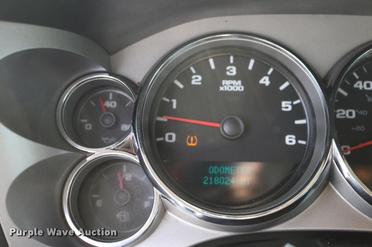 image for item DB4140 2007 Chevrolet Silverado 2500HD Ext. Cab pickup truck