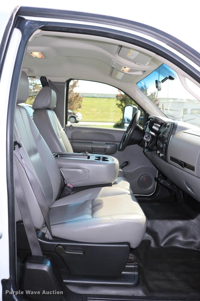 image for item DB4140 2007 Chevrolet Silverado 2500HD Ext. Cab pickup truck