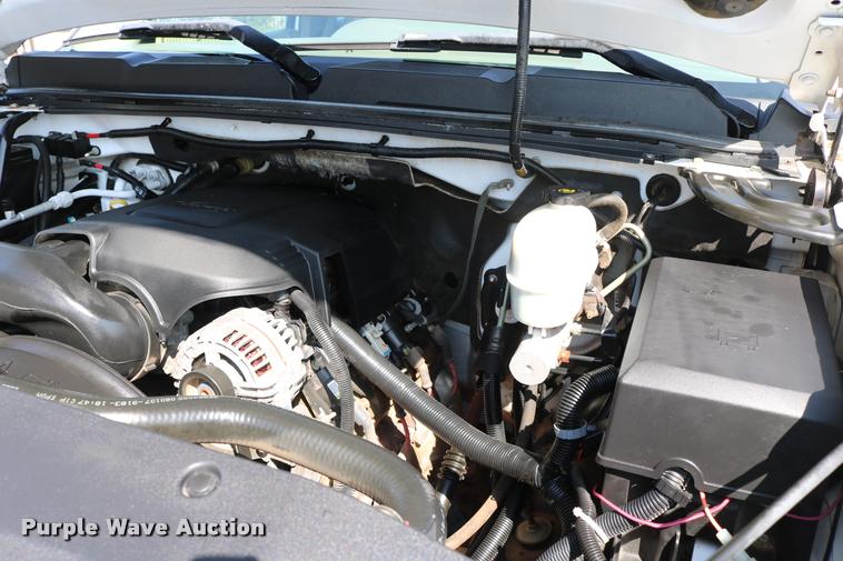 image for item DB4140 2007 Chevrolet Silverado 2500HD Ext. Cab pickup truck