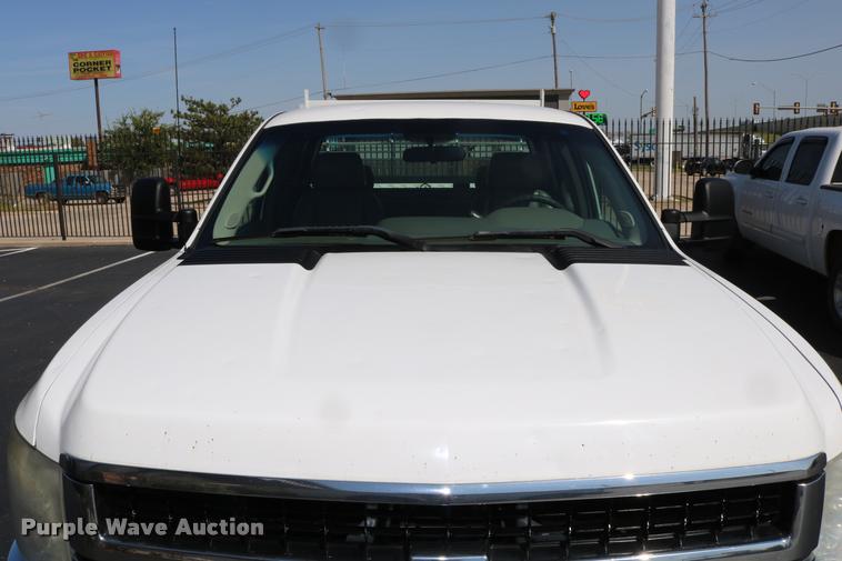 image for item DB4140 2007 Chevrolet Silverado 2500HD Ext. Cab pickup truck