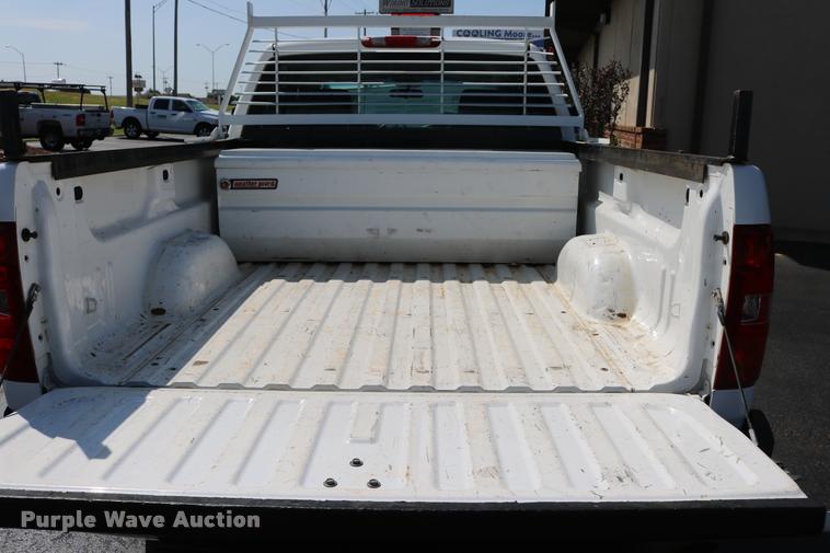 image for item DB4140 2007 Chevrolet Silverado 2500HD Ext. Cab pickup truck