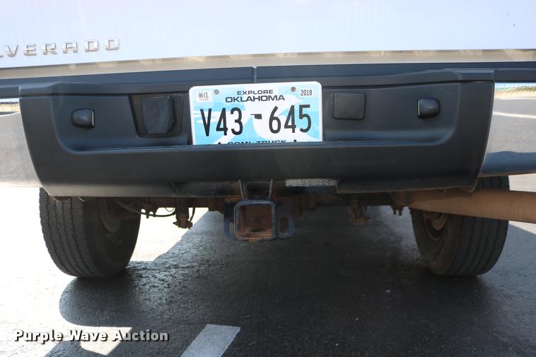 image for item DB4140 2007 Chevrolet Silverado 2500HD Ext. Cab pickup truck