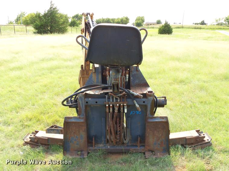 image for item DB4159 Melroe Bobcat 911 backhoe attachment