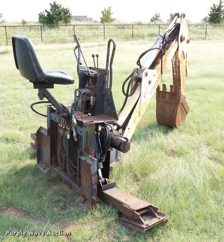 image for item DB4159 Melroe Bobcat 911 backhoe attachment