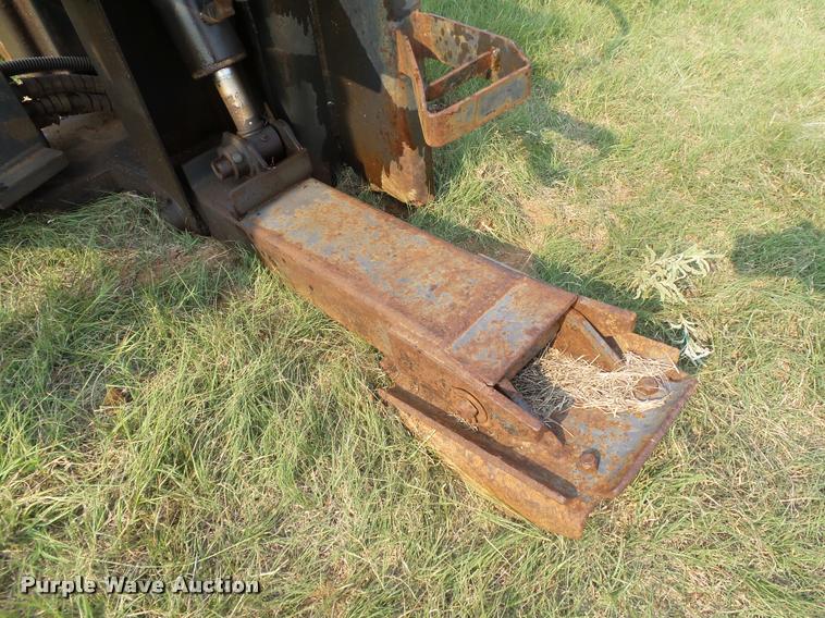 image for item DB4159 Melroe Bobcat 911 backhoe attachment