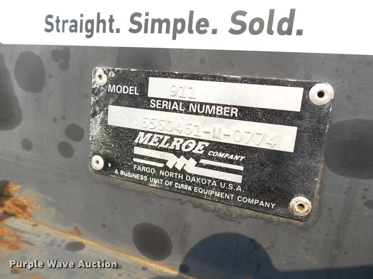 image for item DB4159 Melroe Bobcat 911 backhoe attachment