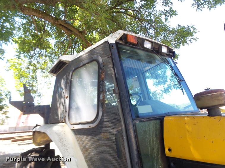 image for item DB5869 1997 New Holland 7740 tractor