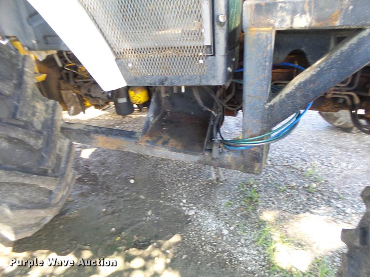 image for item DB5869 1997 New Holland 7740 tractor