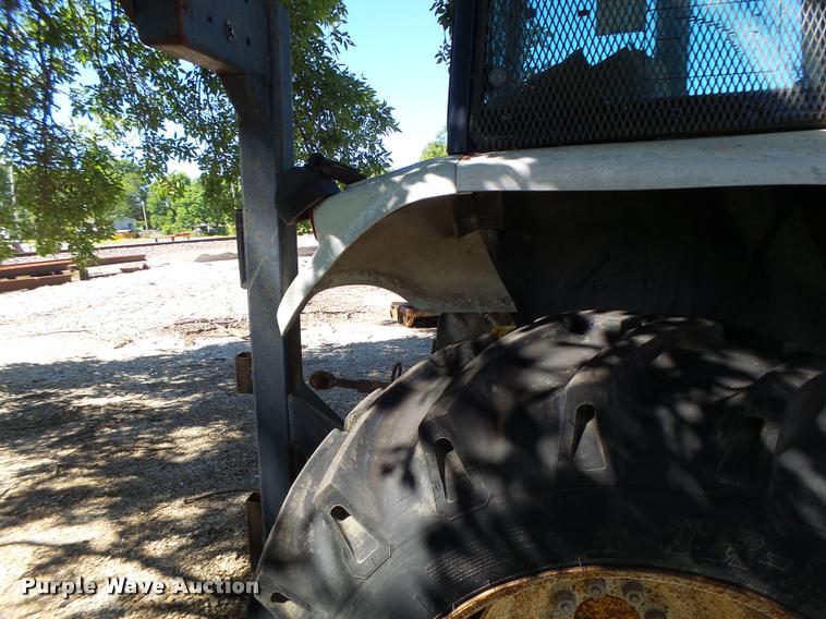 image for item DB5869 1997 New Holland 7740 tractor