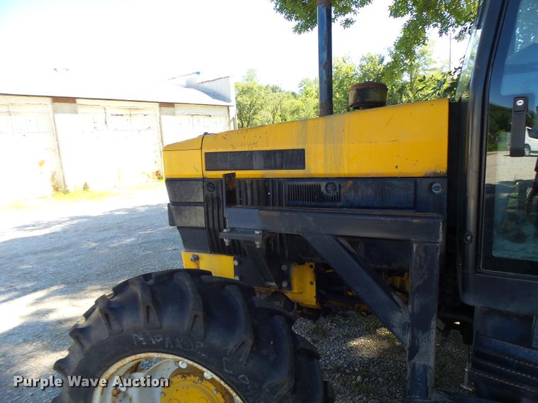 image for item DB5869 1997 New Holland 7740 tractor