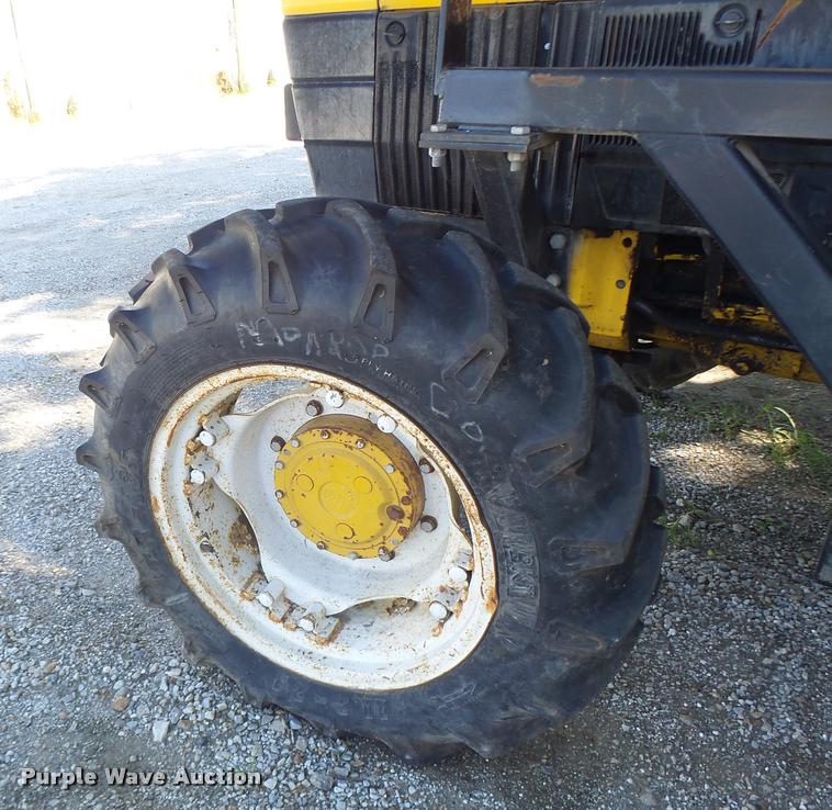 image for item DB5869 1997 New Holland 7740 tractor