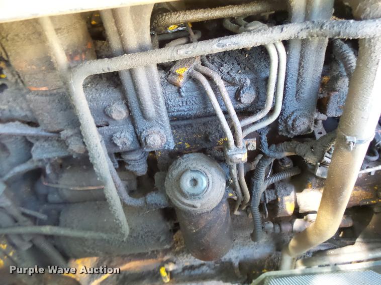 image for item DB5869 1997 New Holland 7740 tractor