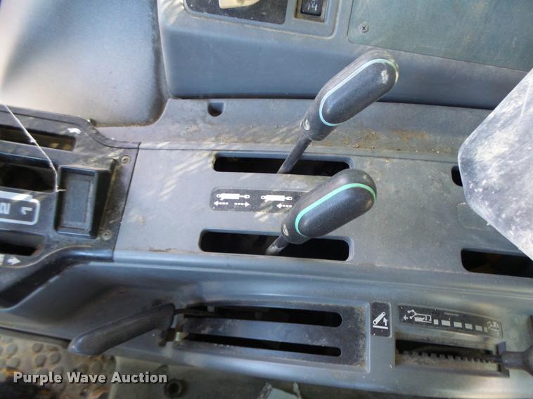 image for item DB5869 1997 New Holland 7740 tractor