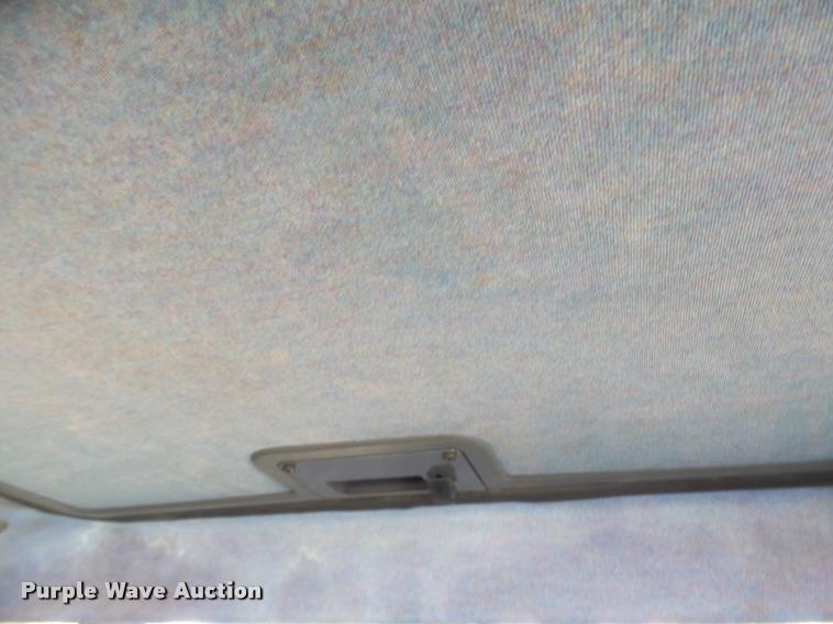 image for item DB5869 1997 New Holland 7740 tractor