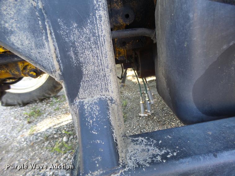 image for item DB5869 1997 New Holland 7740 tractor