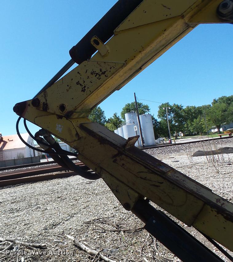 image for item DB5869 1997 New Holland 7740 tractor