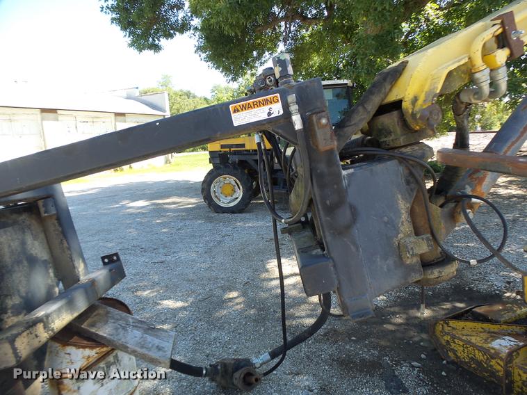 image for item DB5869 1997 New Holland 7740 tractor