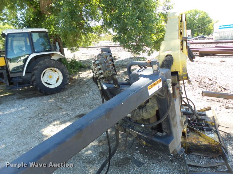 image for item DB5869 1997 New Holland 7740 tractor