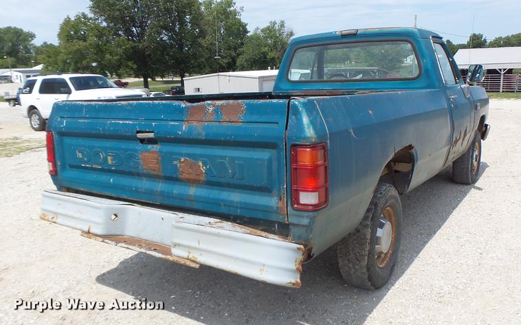 image for item DB5876 1989 Dodge W150 pickup truck