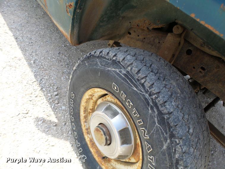 image for item DB5876 1989 Dodge W150 pickup truck