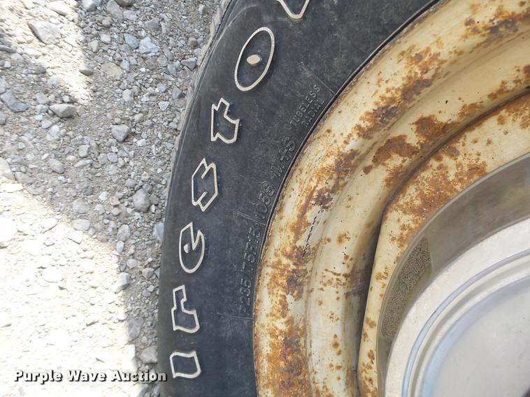 image for item DB5876 1989 Dodge W150 pickup truck