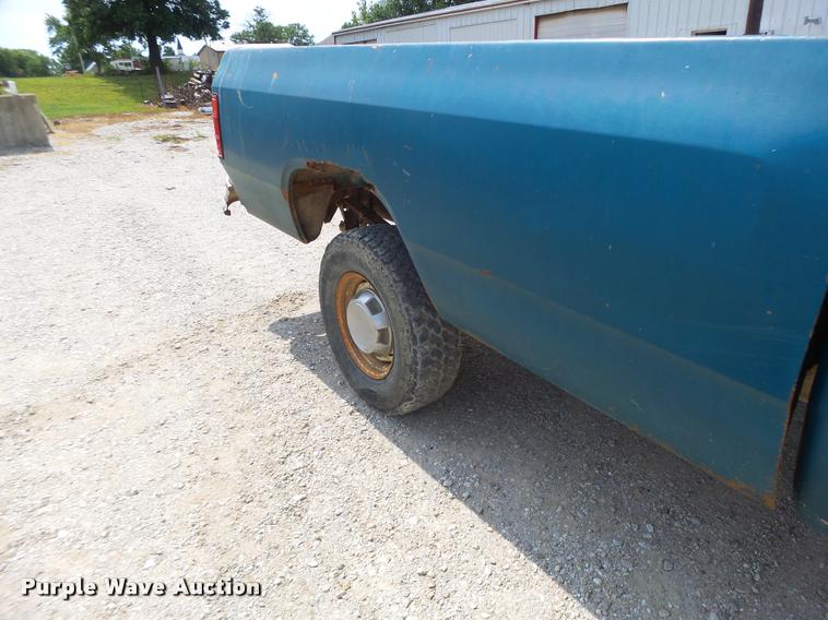 image for item DB5876 1989 Dodge W150 pickup truck